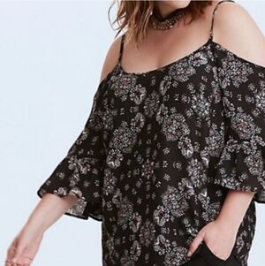 Women's Torrid Black Cold Shoulder Bell Sleeve Blouse Size 2x